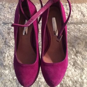 Magenta platform heels